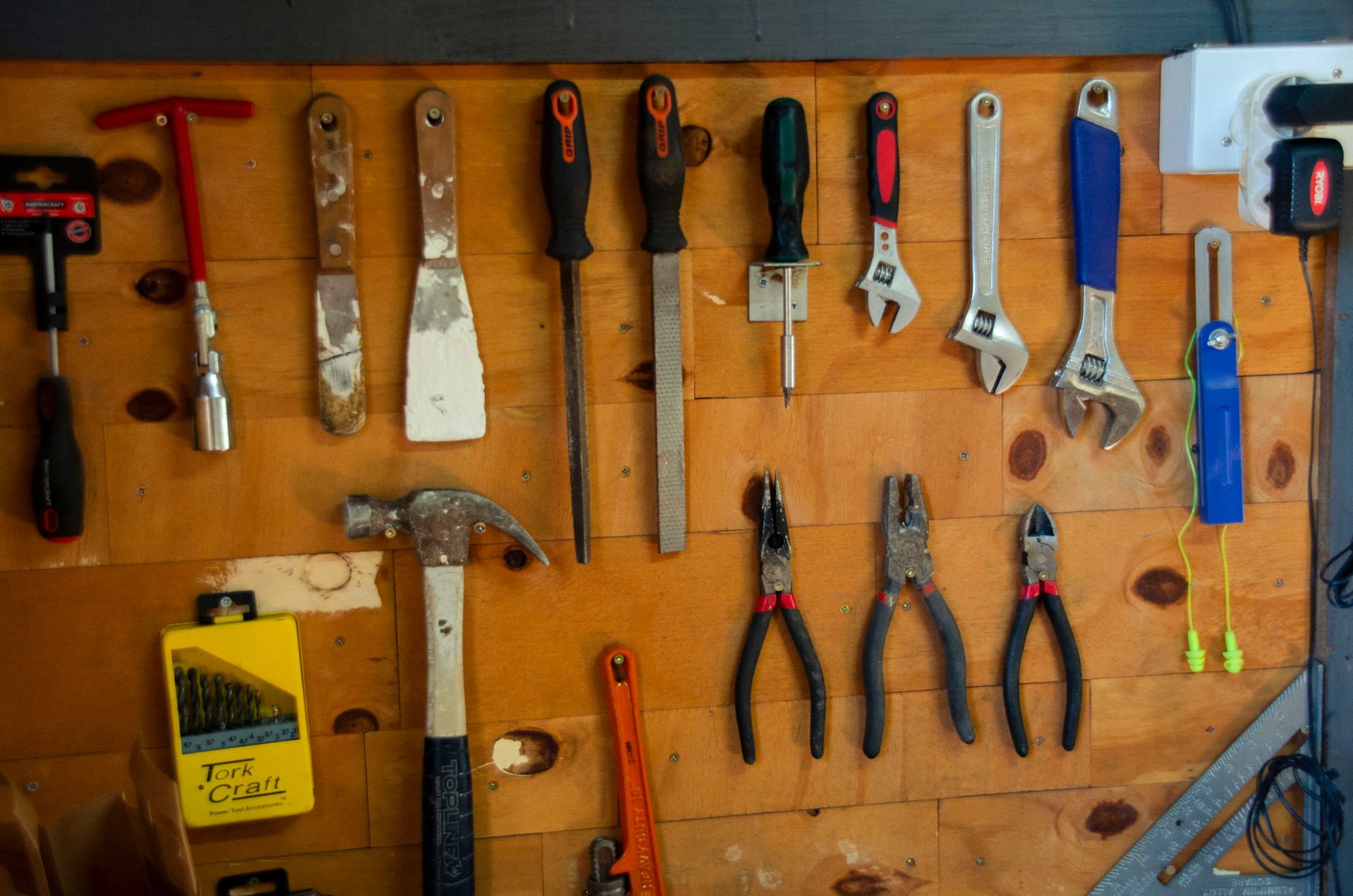 Best SBOM Tools 2025: How to Choose the Right SBOM Generation Tool